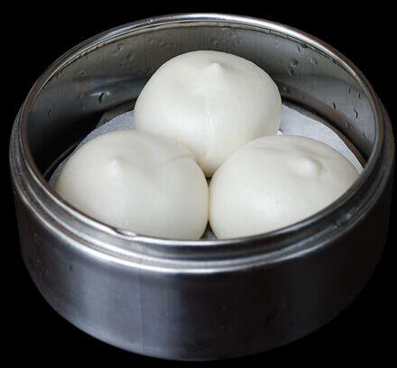 No.6 Egg Custard Steamed Bao (2)